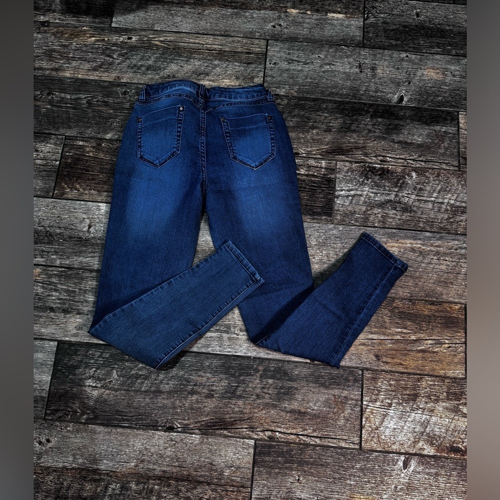 Jeans - Picture 3 of 5
